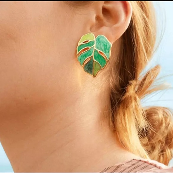 🌟HP🌟 Palm Leaf Earrings - Picture 2 of 6
